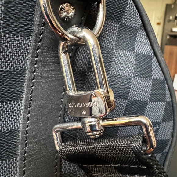 Louis Vuitton Keepall Bandoulière 50 Damier Graphite Leather & Canvas Split Duff - Picture 4 of 16
